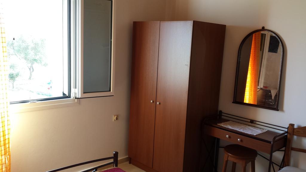 Eva Apartments Свороната Номер фото