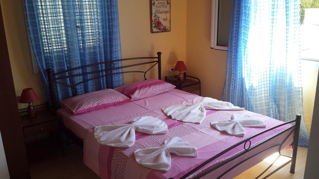 Eva Apartments Свороната Экстерьер фото