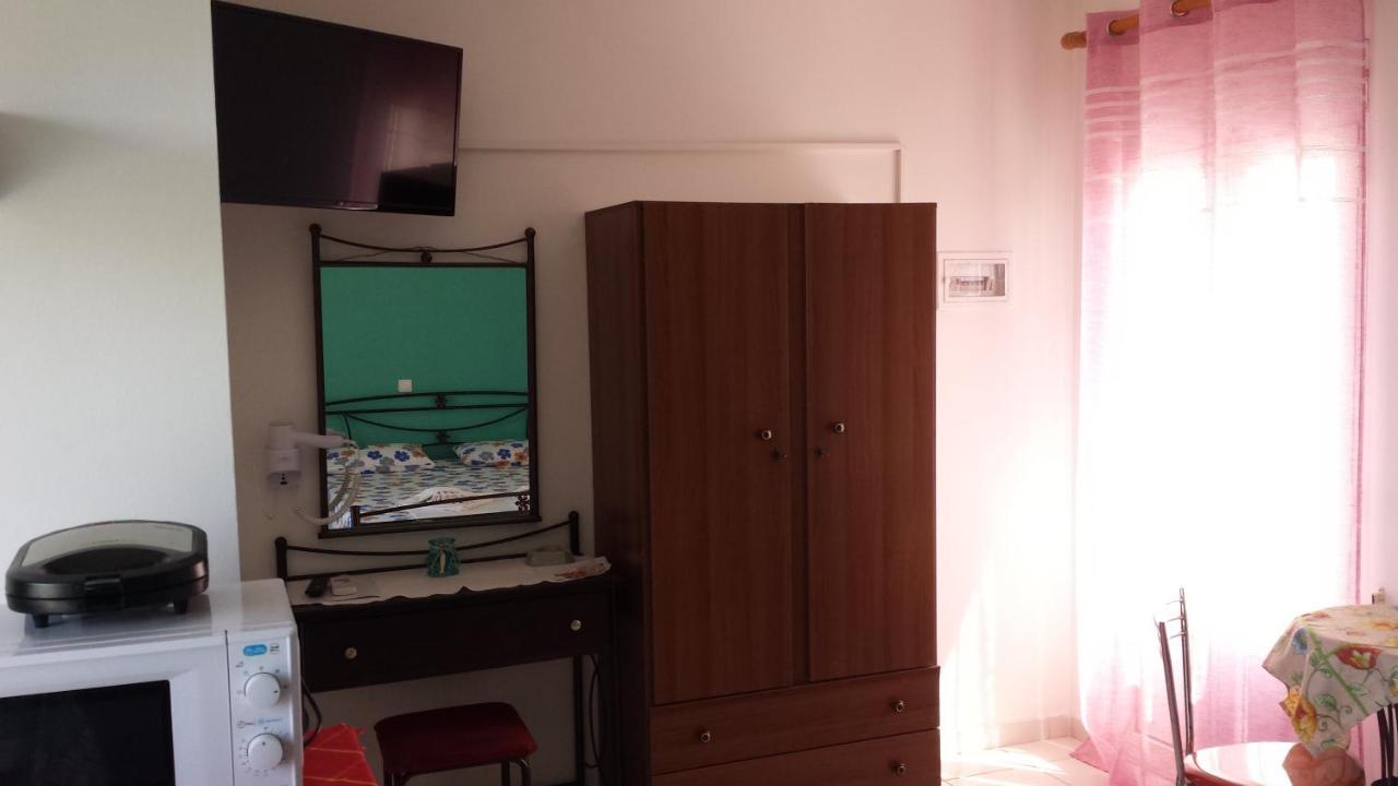 Eva Apartments Свороната Экстерьер фото